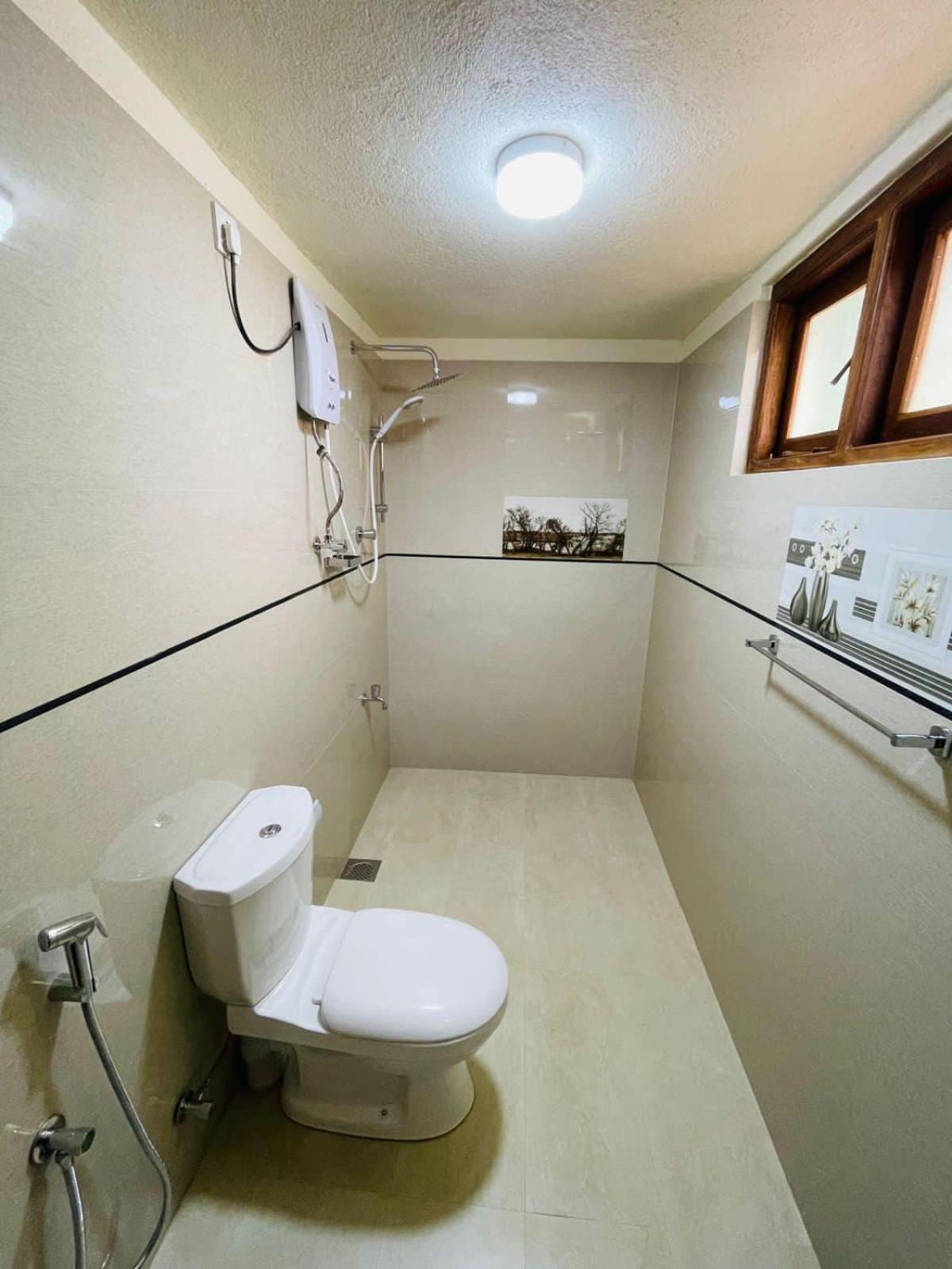 Hotel Langama Thena - ළඟම තැන Anuradhapura Esterno foto
